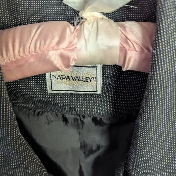 Name your Price - closet closing - Picture 4 of 5